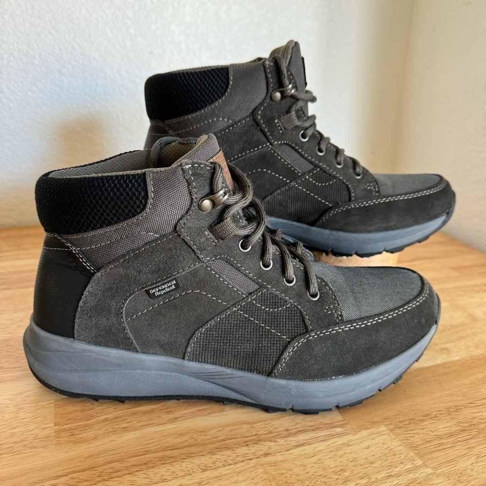 NWOT Nunn Bush Men's Excursion Lite Moc Toe Chukka Boots Size 8